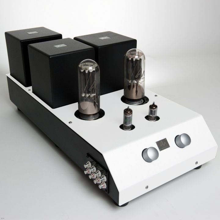 Audio Note (UK) Jinro - Röhrenverstärker der Spitzenklasse - Made in England - Alex Giese Hannover