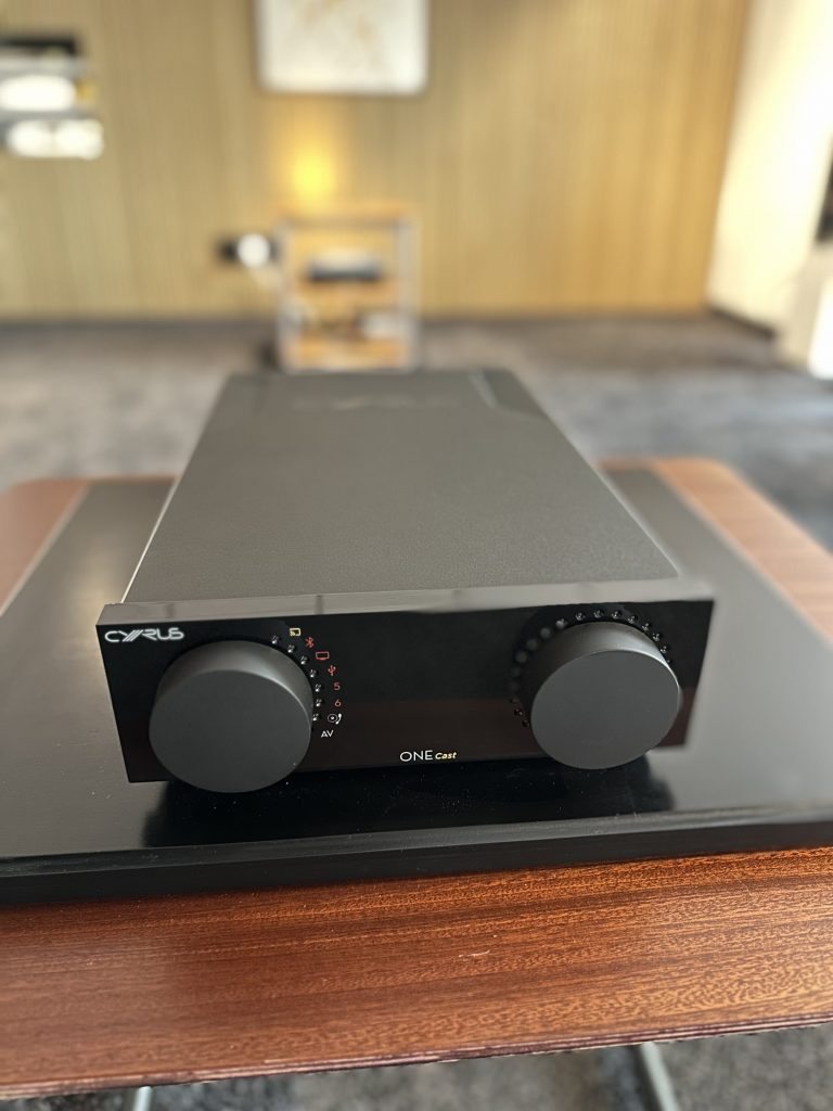 Frontansicht des Gerätes